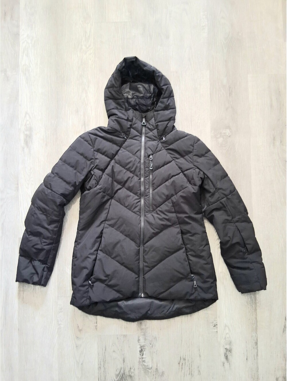 The North Face Womens Lg  Black Pro Project Chevron Quilted Hooded Puffer Jacket
